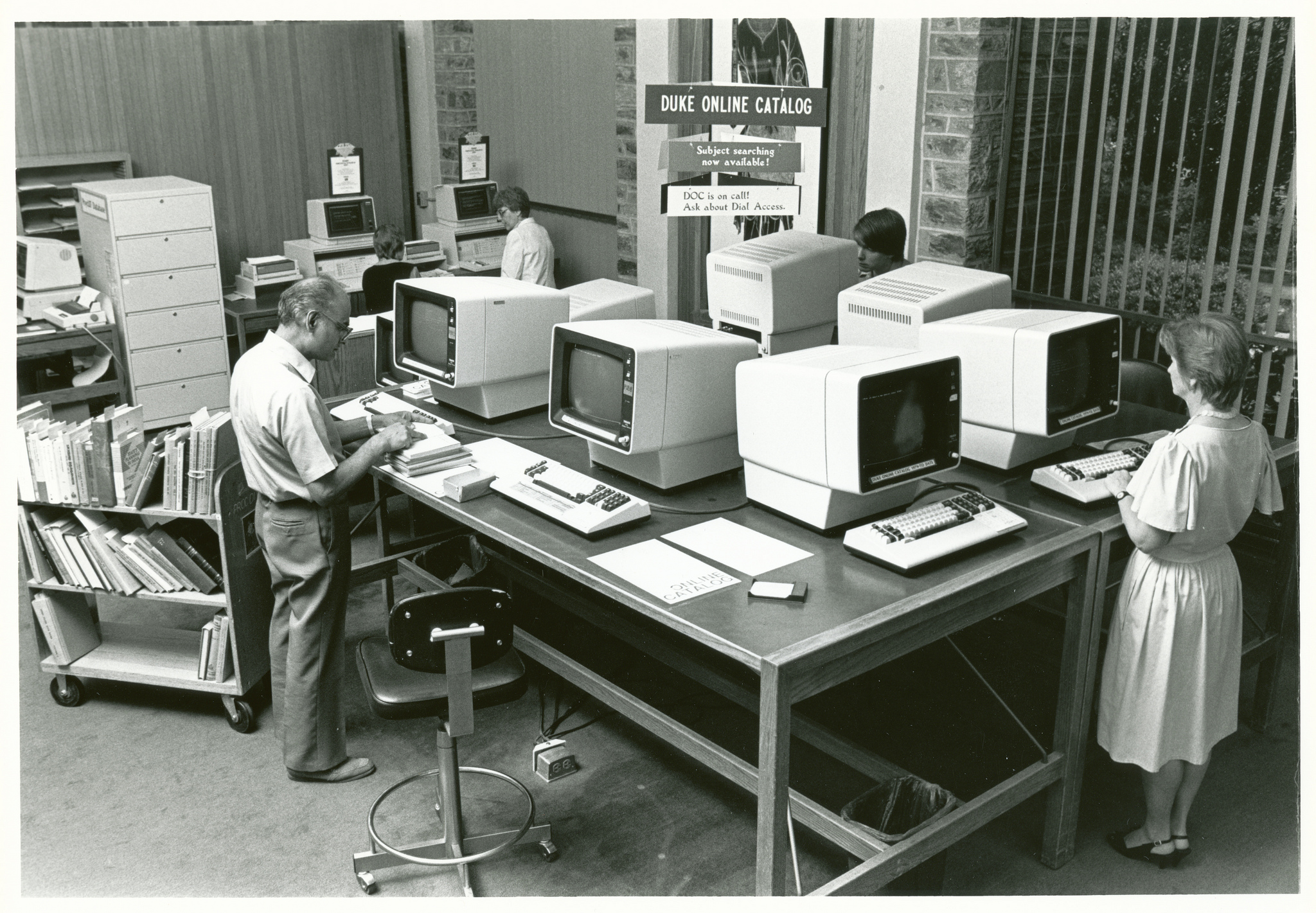 Интегрированные компьютеры. IBM Computer 1980. Офис 1980. Компьютеры в США В 1980 гг. Компьютеры 1970 -1980.